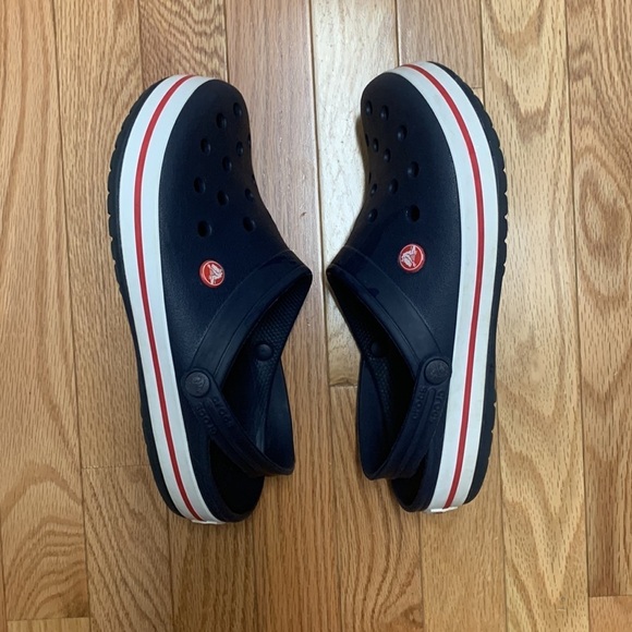 Navy with Cream and‎ Red Stripe Croc Mules - Picture 1 of 5